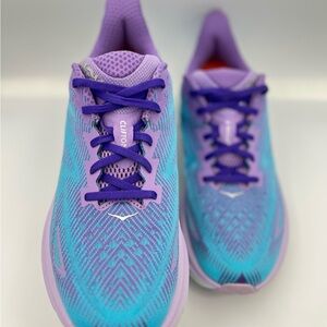 Hoka Women's Clifton 9 Athletic Shoes